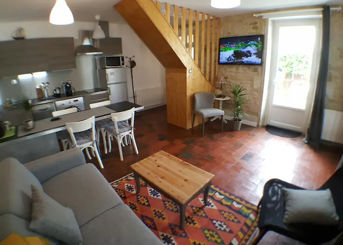 Nyaraló Maisoun Pequeux